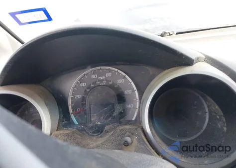 2011 Honda Fit Sport z USA, uszkodzony, nr VIN JHMGE8H55BC001692